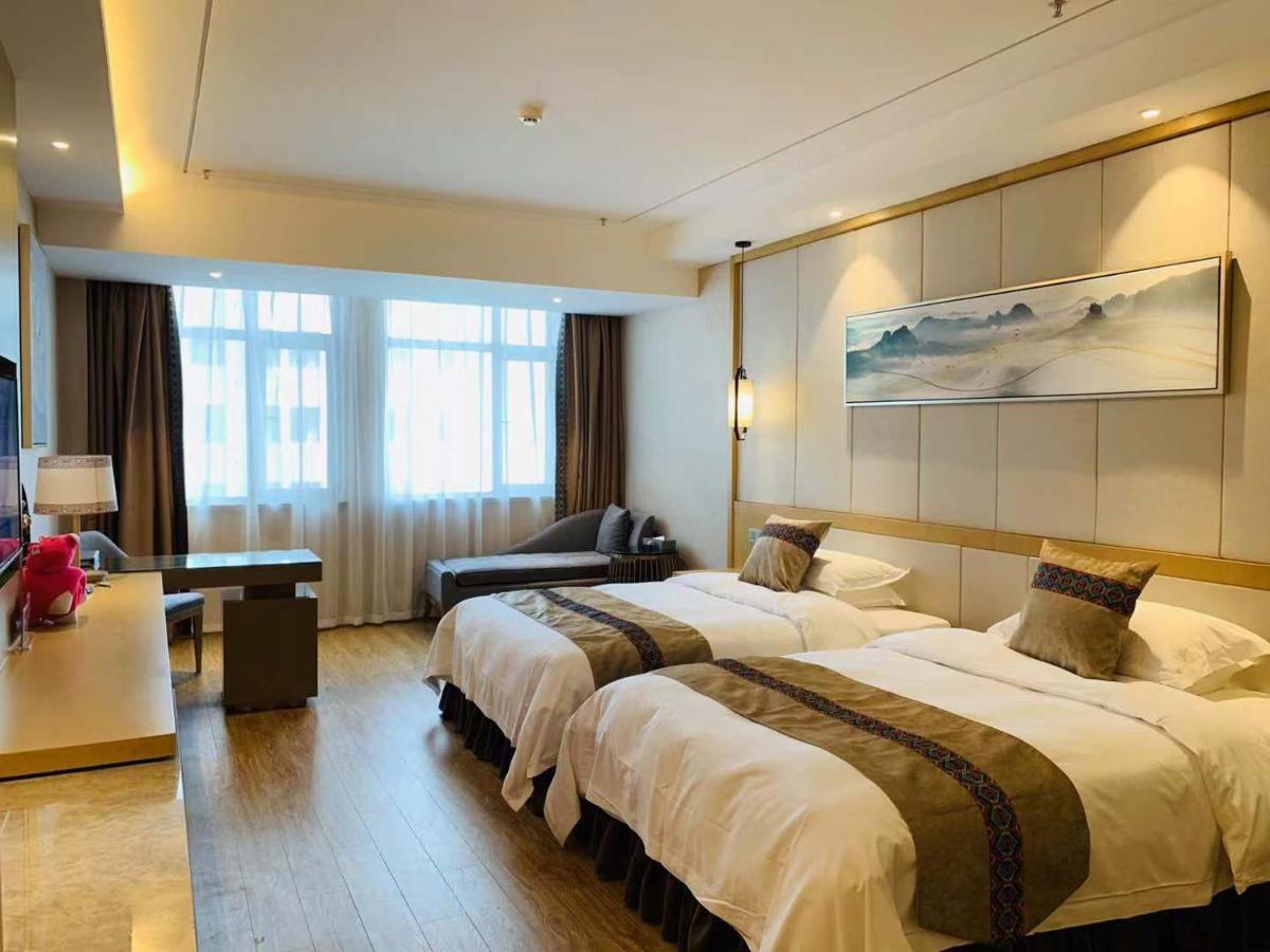 Ramada Plaza By Wyndham Enshi Hotel ภายนอก รูปภาพ