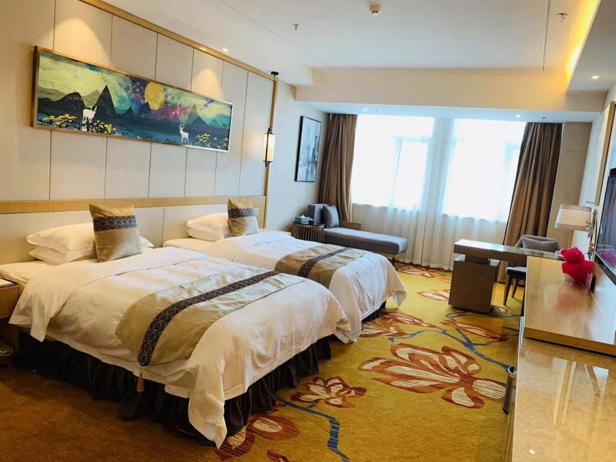 Ramada Plaza By Wyndham Enshi Hotel ภายนอก รูปภาพ
