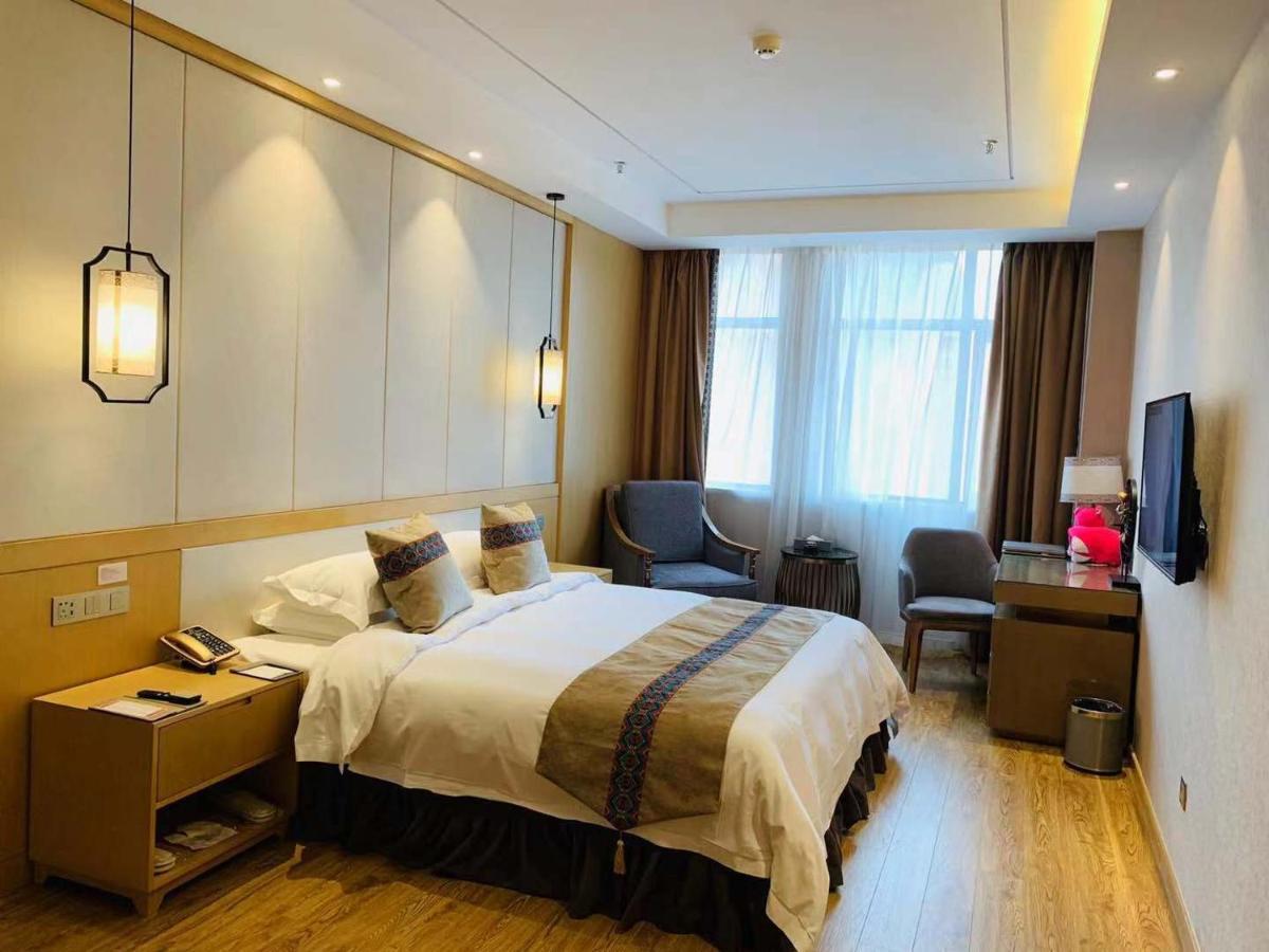 Ramada Plaza By Wyndham Enshi Hotel ภายนอก รูปภาพ