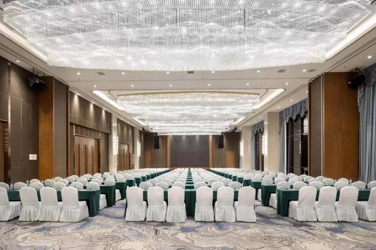 Ramada Plaza By Wyndham Enshi Hotel ภายนอก รูปภาพ