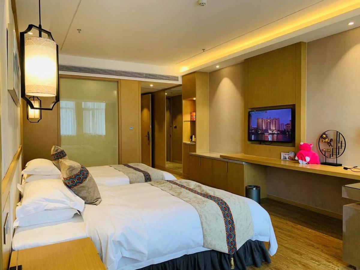 Ramada Plaza By Wyndham Enshi Hotel ภายนอก รูปภาพ