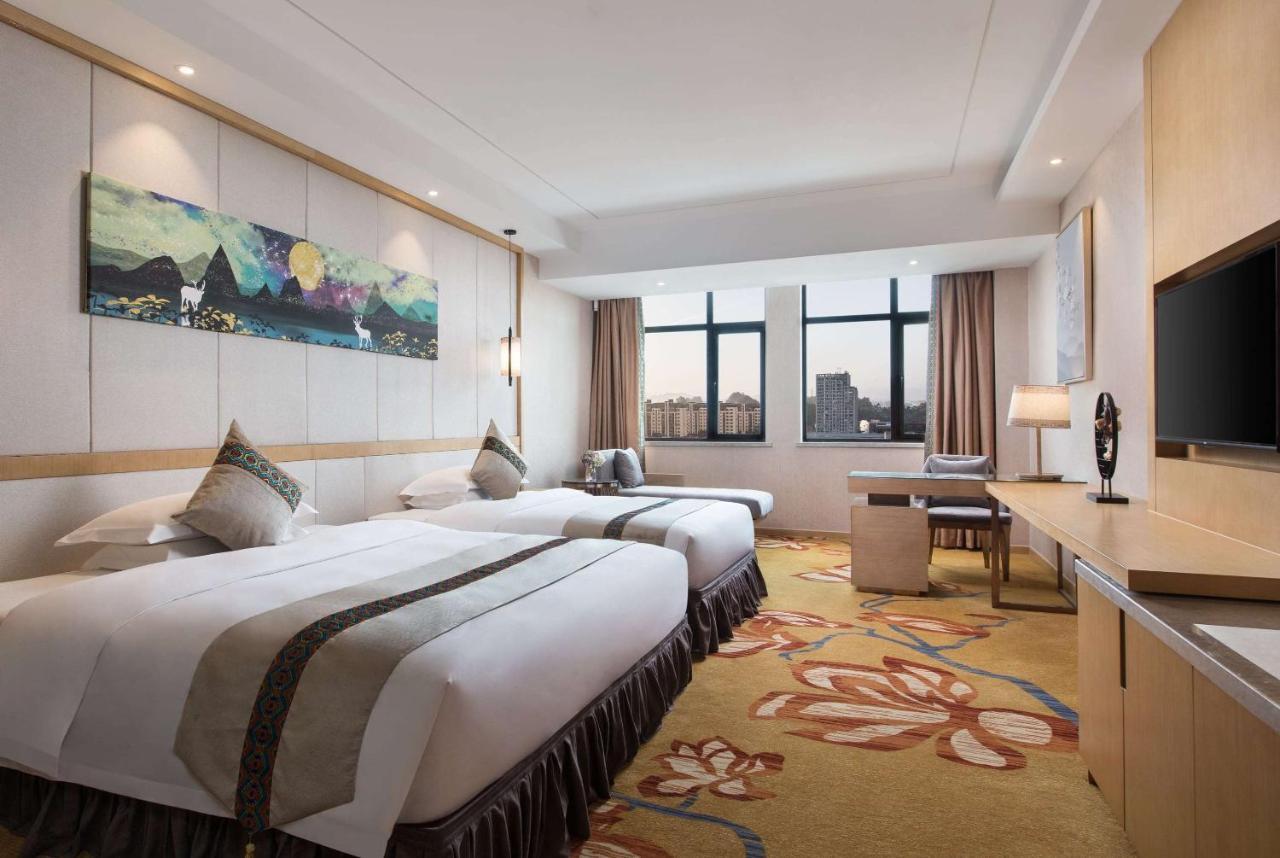 Ramada Plaza By Wyndham Enshi Hotel ภายนอก รูปภาพ